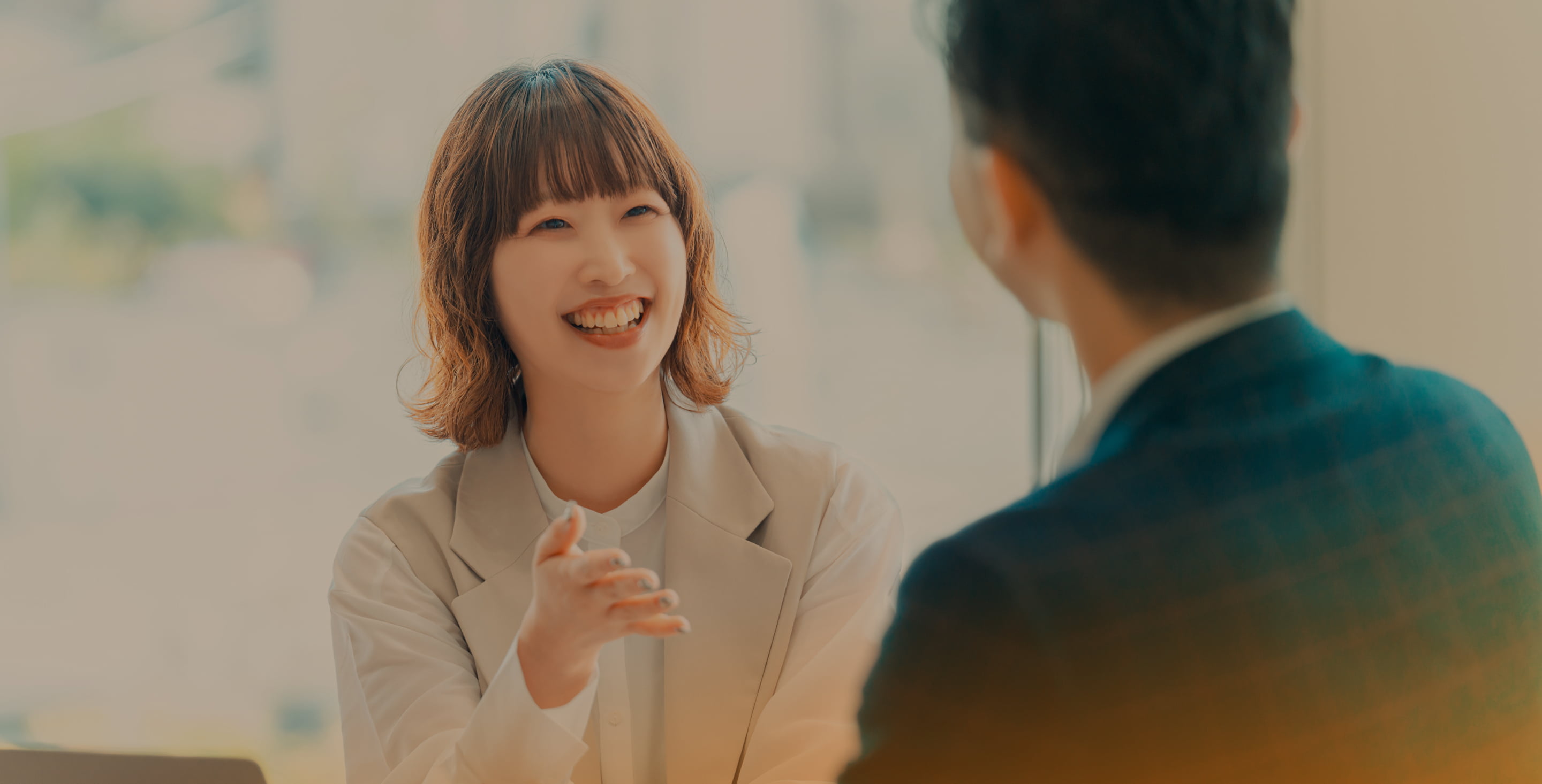 多様な力が、未来を描く。人と企業の“これから”を、私たちが支えます。